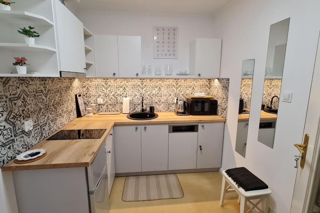 Apartament Poludniowy Z Balkonem 2 Osoby Warszawa Exteriör bild